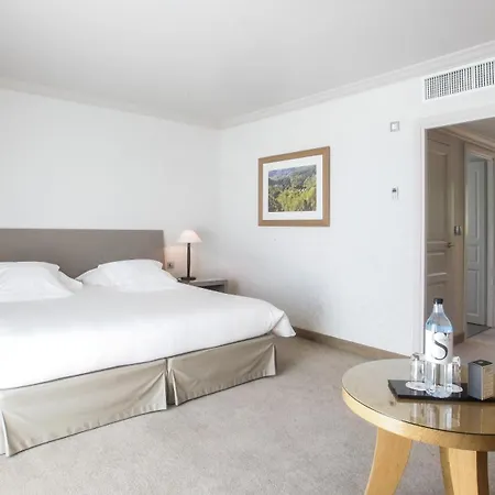 Hotell La Calvi 5*