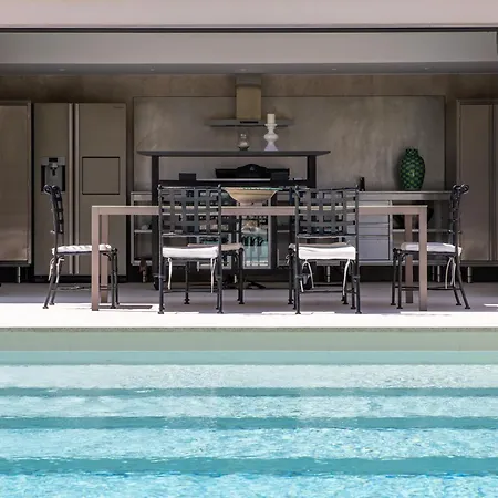 La Calvi Hotell