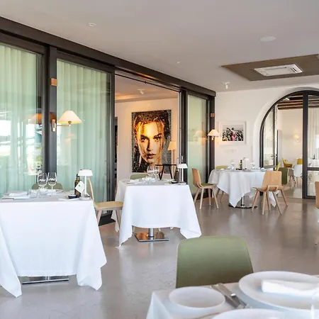 Hotell La Calvi 5*