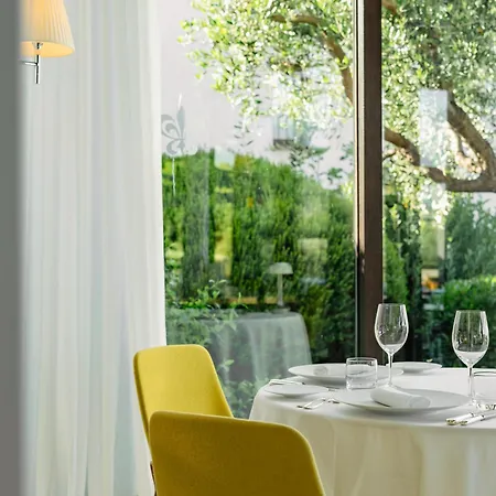 Hotell La Calvi (Corsica)