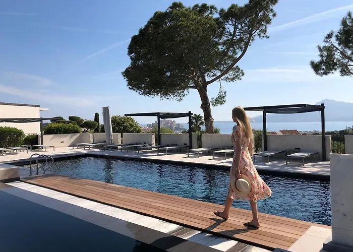 La Hotel Calvi (Corsica)