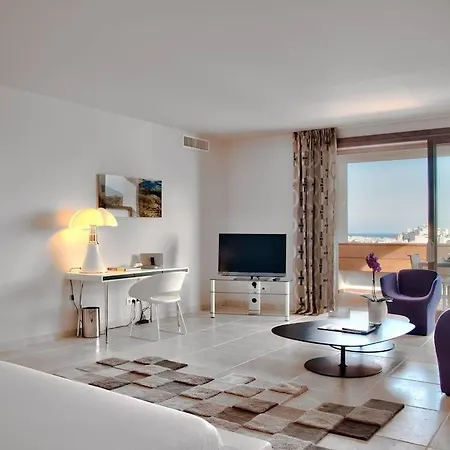 Ξενοδοχείο La 5*