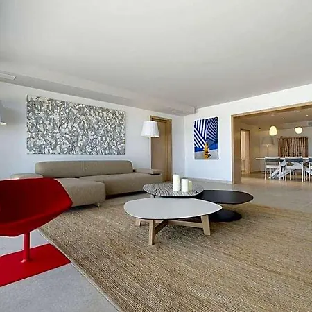 La Hotel