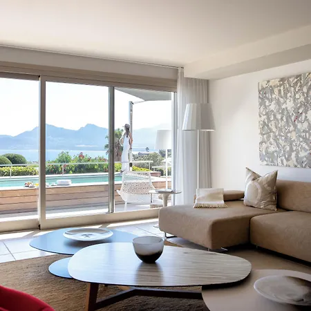 La Hotel 5*